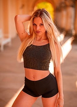 Tessa Lux